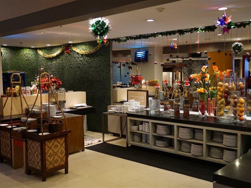 @Hom Semarang Simpang Lima Hotel Buitenkant foto