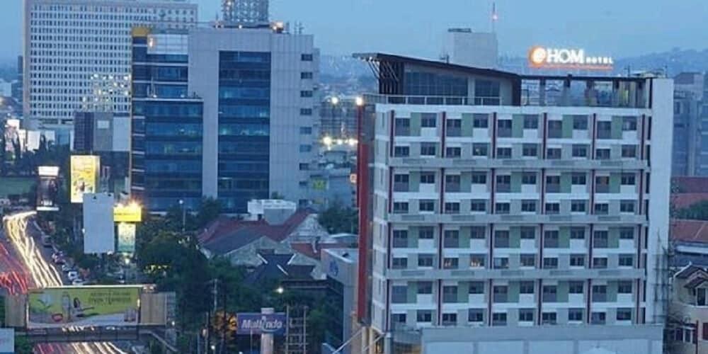 @Hom Semarang Simpang Lima Hotel Buitenkant foto