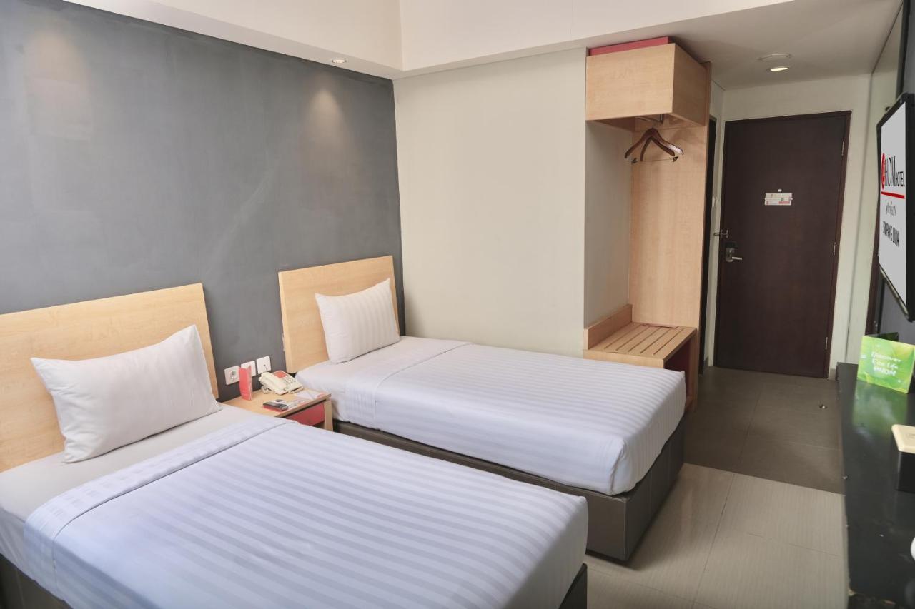 @Hom Semarang Simpang Lima Hotel Buitenkant foto