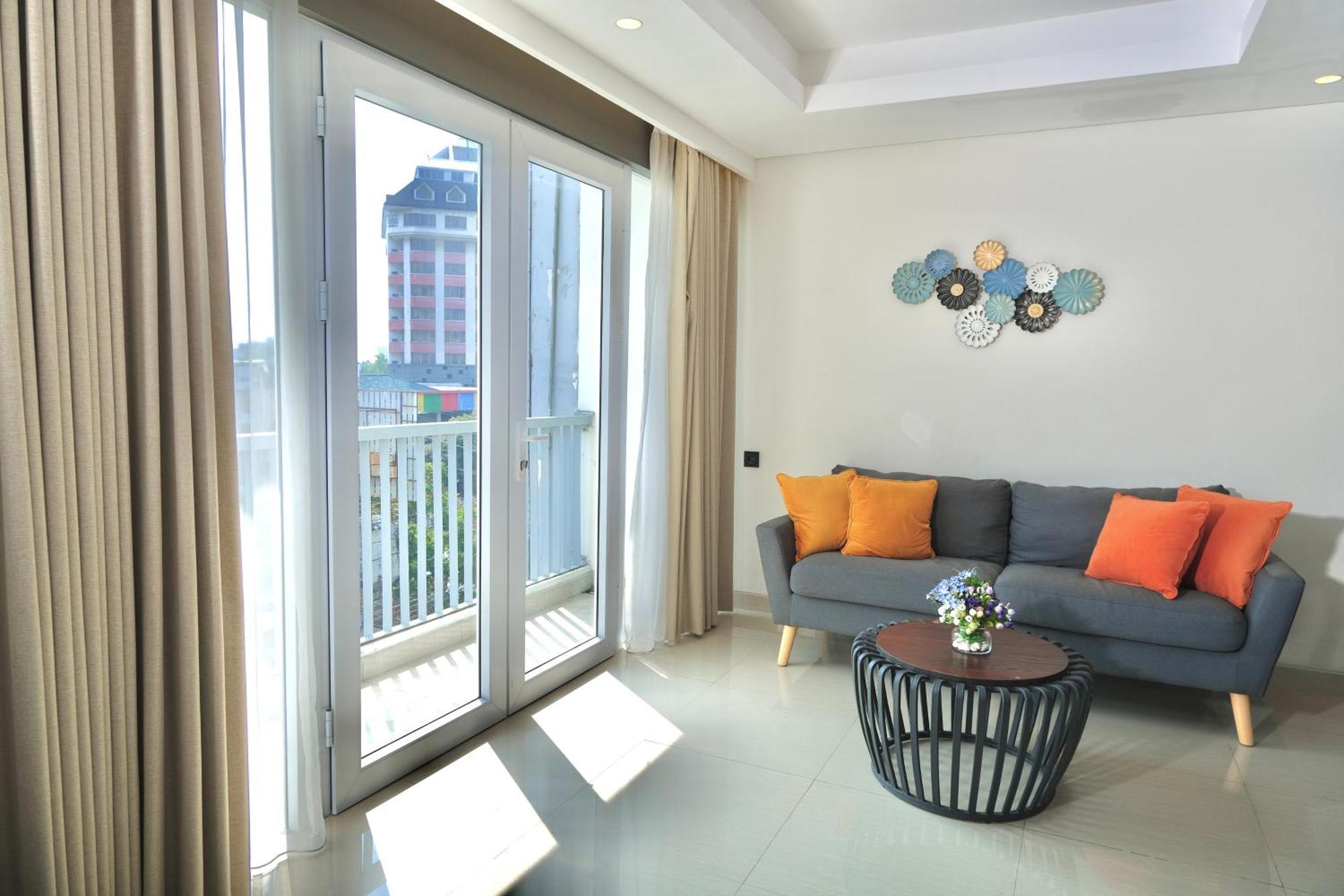 @Hom Semarang Simpang Lima Hotel Buitenkant foto