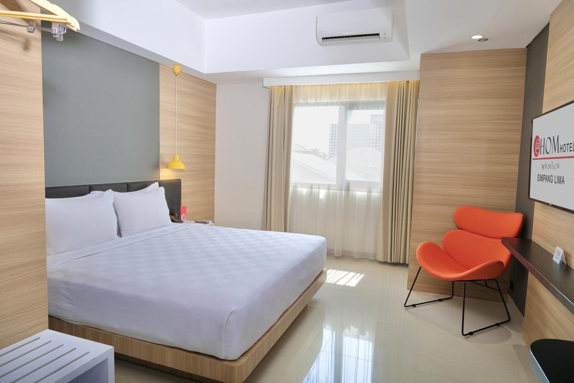 @Hom Semarang Simpang Lima Hotel Buitenkant foto