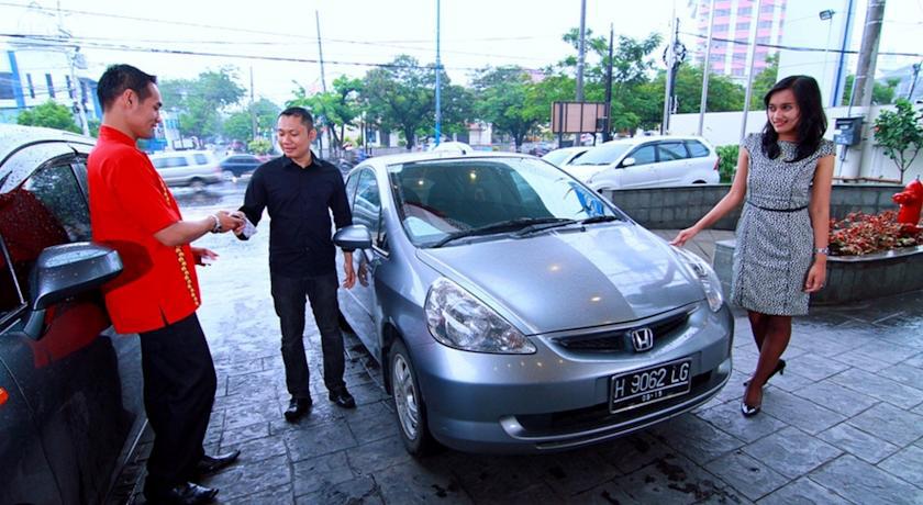 @Hom Semarang Simpang Lima Hotel Buitenkant foto